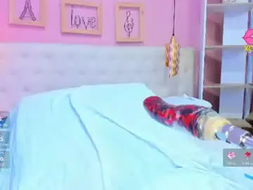 Emi_sary  live sex cam