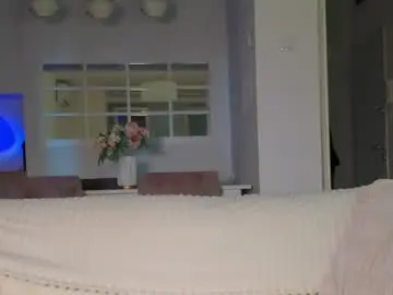 Emmanuelleee  live sex cam