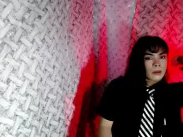 Hoelyaurora  live sex cam