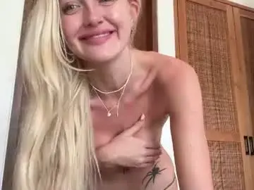 Itslunaaaaa  live sex cam