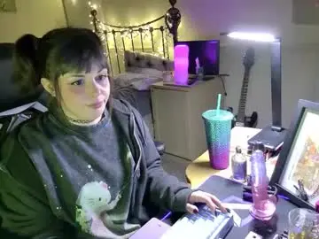 Lavenderrzz19  live sex cam