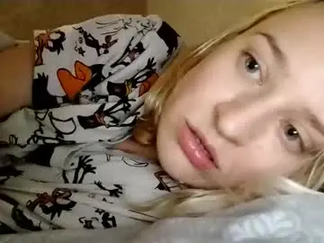 Mila_420  live sex cam