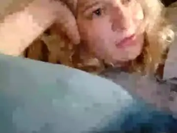 Mila_420  live sex cam
