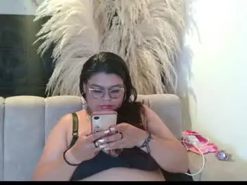 Xiomara858615  live sex cam
