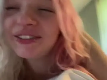 Bibaby_ellie_  live sex cam