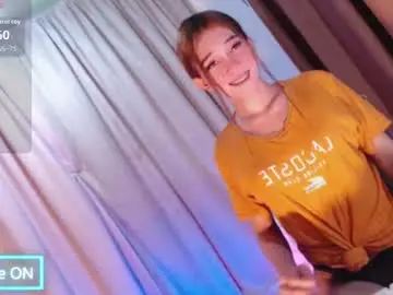 Ellenahart_  live sex cam