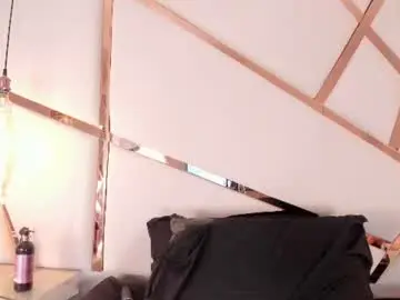 Emilia_carrintong_  live sex cam