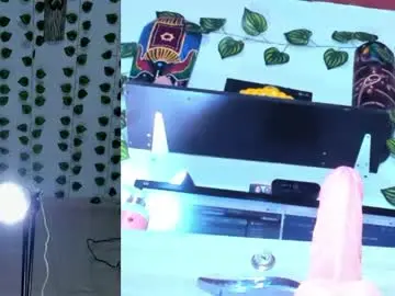 Gaia_funny  live sex cam