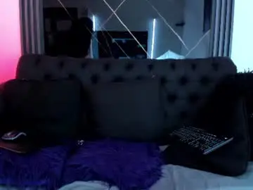 Isaabell1  live sex cam