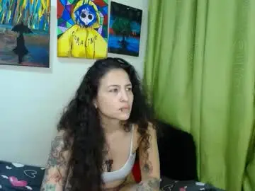 Leyla_horny_bg  live sex cam