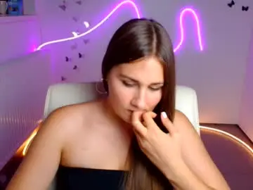 Lora_kisses  live sex cam