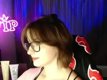 Lunaxcherry  live sex cam