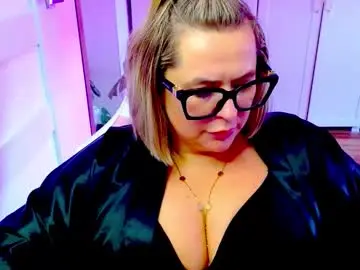 Luxxx_diana  live sex cam