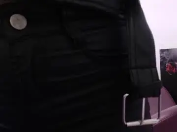 Meganlk  live sex cam