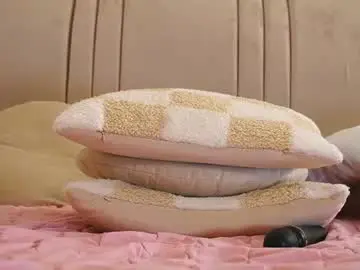 Meridethvilca  live sex cam