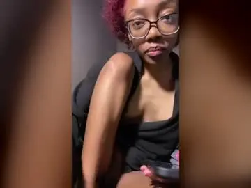 Mzpateek  live sex cam