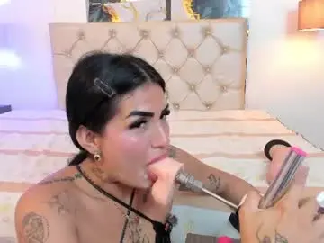 Preetty_moon  live sex cam