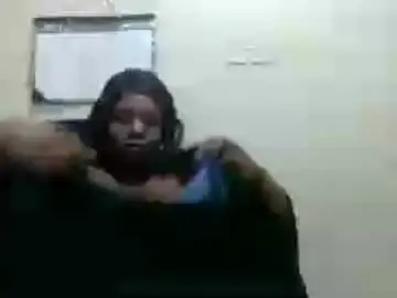 Robertswhitney52  live sex cam