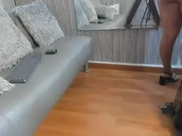 Vannacrown  live sex cam