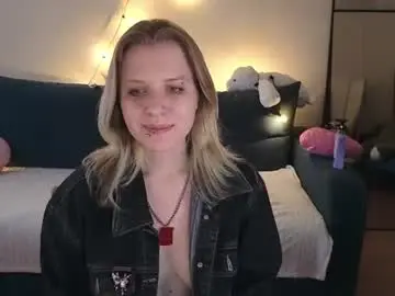 Viki_charm  live sex cam