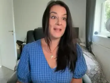 Yourcassiexo  live sex cam