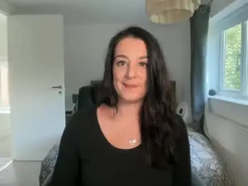 Yourcassiexo  live sex cam