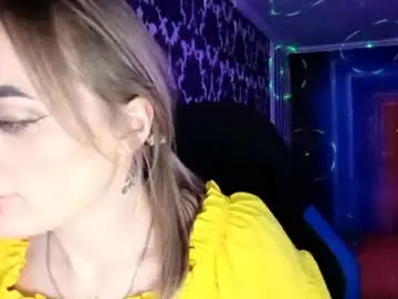 Blonde_temptation  live sex cam