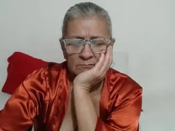 Candy_mature_  live sex cam