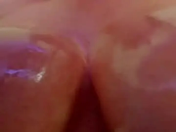 Connyhot69  live sex cam