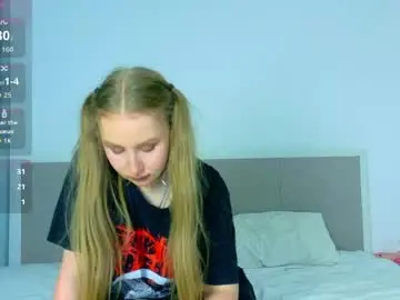 Crystalux  live sex cam