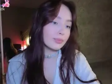 Elusive_mia  live sex cam