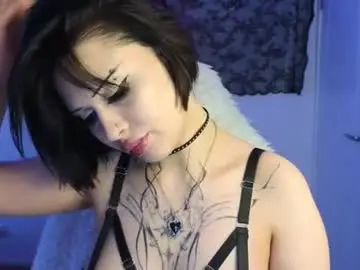 Lunamadden  live sex cam