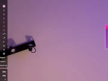 Pussypiercingslut  live sex cam