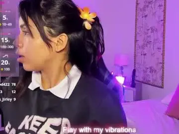 Rubby_grundy  live sex cam