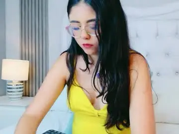 Scarlettpetrovaa  live sex cam