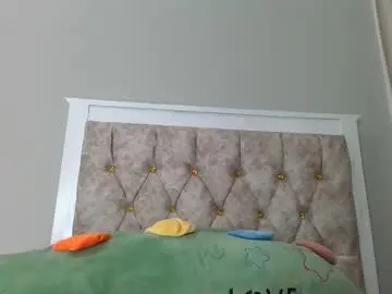 Theequinn  live sex cam