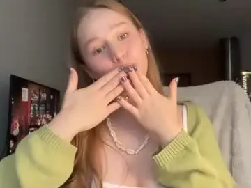 Whoisalisa  live sex cam