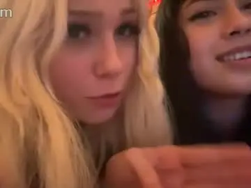 Dollier  live sex cam