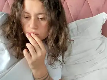 Dyafirst  live sex cam