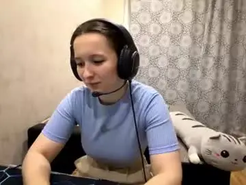 Ehtellowndes  live sex cam