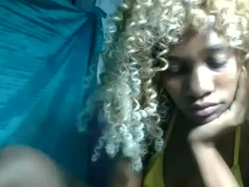 Lunadesire01  live sex cam