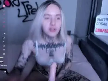 Monikalowww  live sex cam