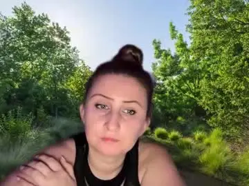 Stephany333  live sex cam