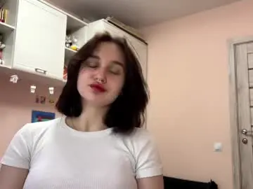 Alenebroussard  live sex cam