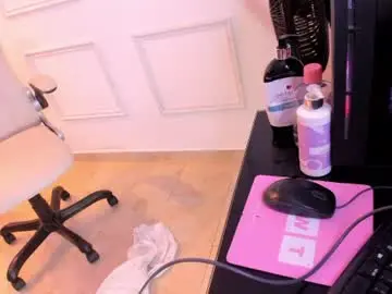 Ashly_andrews  live sex cam