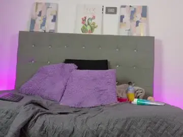 Dianasol  live sex cam