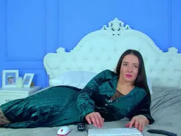 Elinabellucci  live sex cam