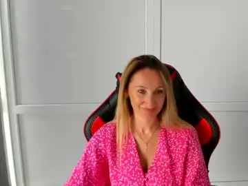 Elinarosee  live sex cam