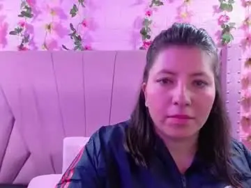 Embercooper  live sex cam