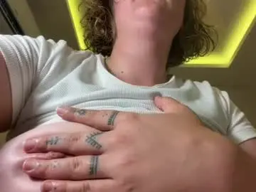 Gigireine_  live sex cam